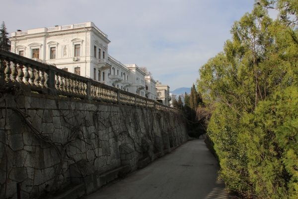 Livadiya_park_21.jpg